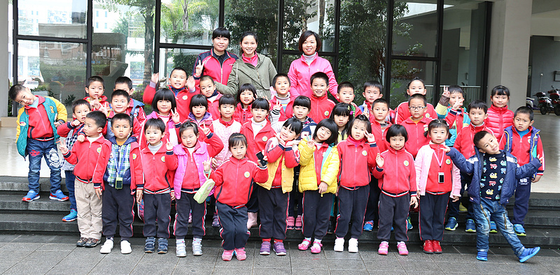2016届毕业生.jpg 2016届毕业生.jpg
