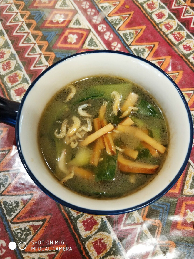 青菜虾皮豆干汤.JPG 青菜虾皮豆干汤.JPG