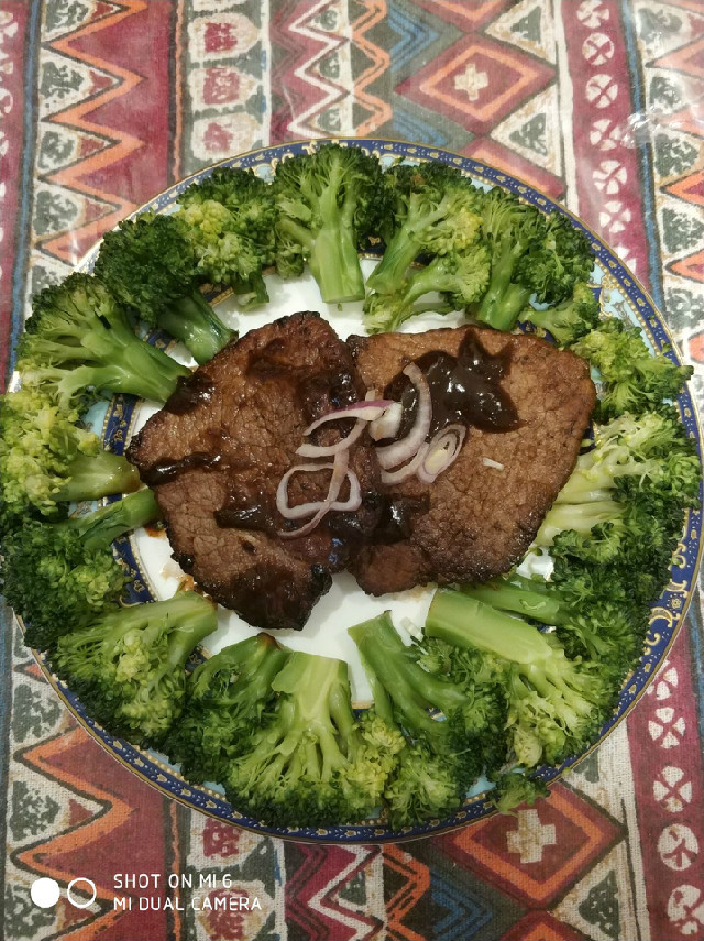 黑椒牛排.JPG 黑椒牛排.JPG