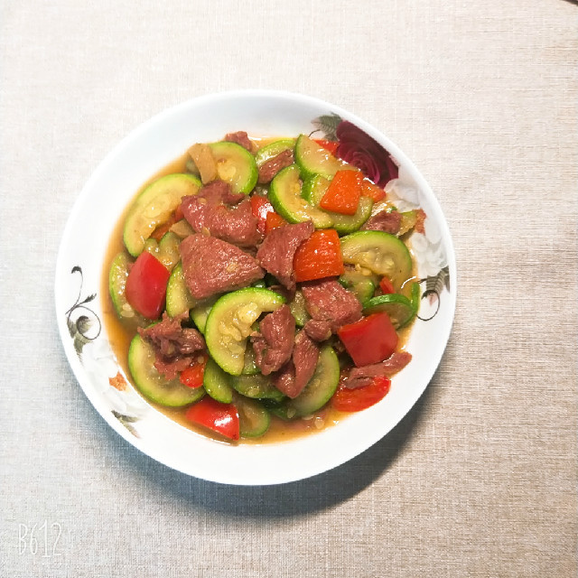 生瓜炒牛柳.jpg 生瓜炒牛柳.jpg