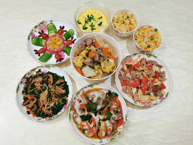 8全家福.jpg 8全家福.jpg