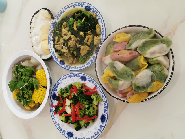 饭菜整体.jpg 饭菜整体.jpg